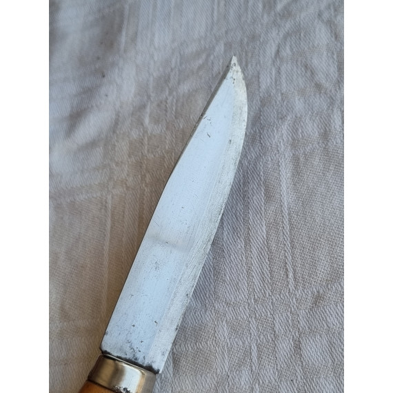 Helle Viking kniv, godt brukt, med slire og treskaft