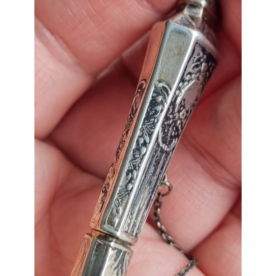 Fantastisk flott nål etui, nålehylster i 925 sølv, med sikkerhetslenke