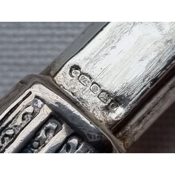 Fantastisk flott nål etui, nålehylster i 925 sølv, med sikkerhetslenke