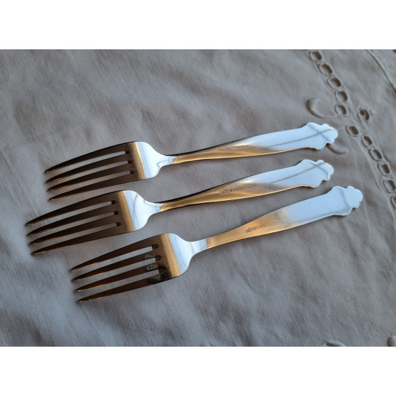 Tre nydelige, ca 21 cm lange gafler, serverings gafler, selges sammen
