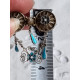 Vakker antikk halsknapp i filigran og emalje drypp, fra Lars Harsheim