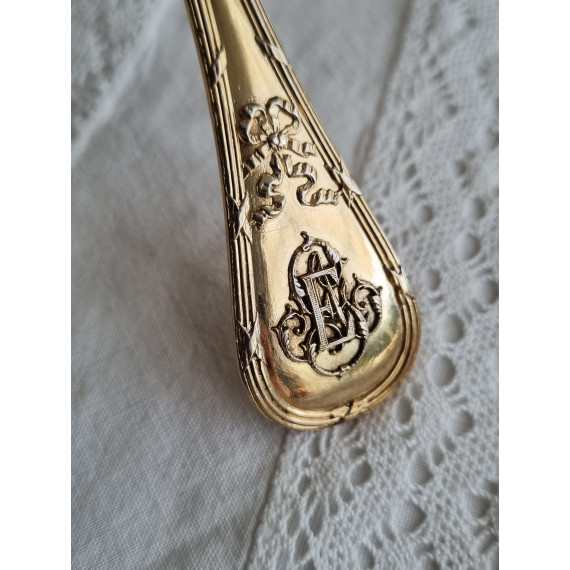 Vakker gull forgylt sølvspade, med gjennombrutt design i spadebladet