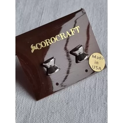 Vintage Corocraft øredobber, ubrukt sølvfargede begerformet eller snelleformet