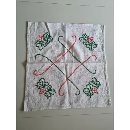 Håndsydd, brodert enkel juleduk