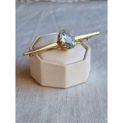 Sjelden stangnål, i 585 gull nål med flott aquamarin