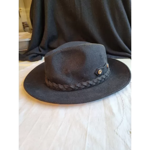 Faustmann sort hatt, Indiana Jones hatt