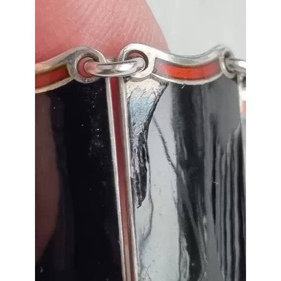 Nydelig sølv emalje armbånd, i sort og rødt, fra Einar Modahl, ca 18,5 cm, lukket