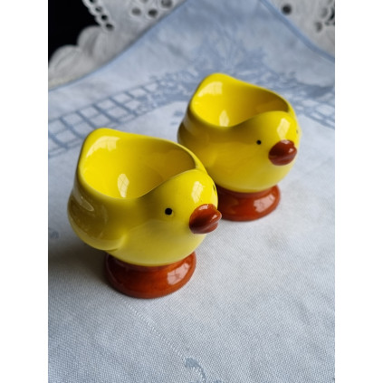 Eggeglass i keramikk, 2 gule kyllinger