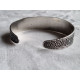 Vintage, eldre sølv armbånd, armring med norrønt motiv, fra Elvik