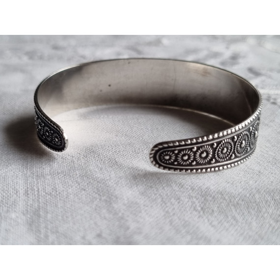 Vintage, eldre sølv armbånd, armring med norrønt motiv, fra Elvik