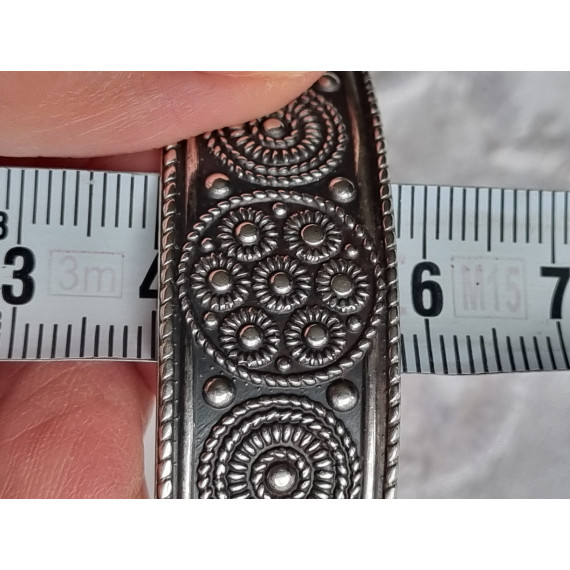 Vintage, eldre sølv armbånd, armring med norrønt motiv, fra Elvik