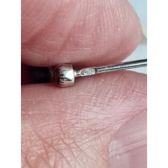 Sølv øredobber med onyx stein, dråpeformet, stempl 925S, til hull i ørene