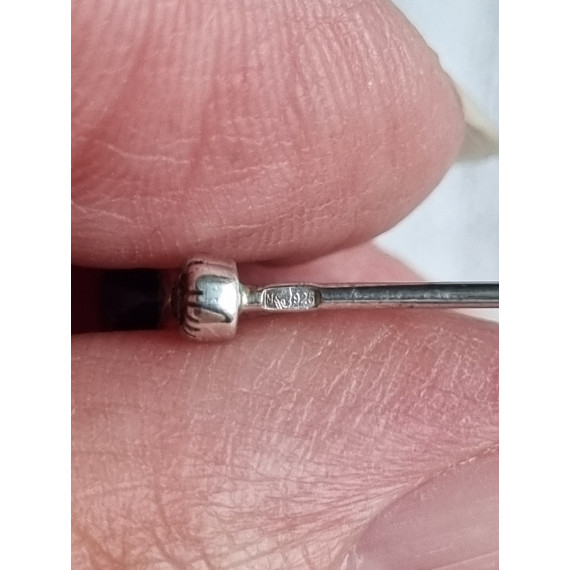 Sølv øredobber med onyx stein, dråpeformet, stempl 925S, til hull i ørene