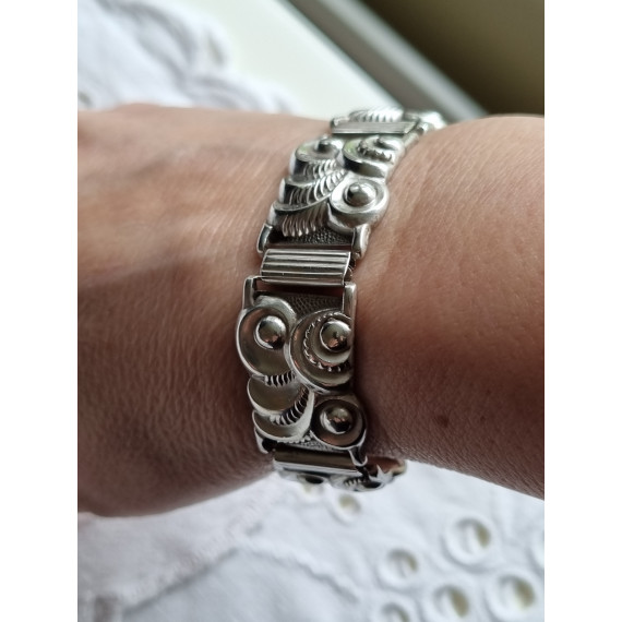 Nydelig leddet armbånd i 830 sølv, fra David-Andersen, fra 1940-tallet