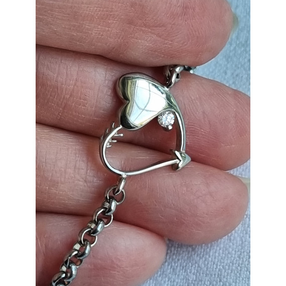 Armbånd sølv farget, med hjertedekor, hjertesmykke, ca 18 cm