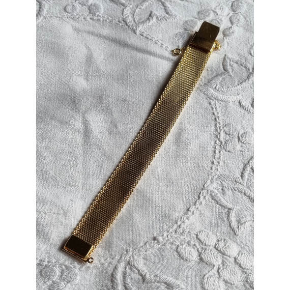 Smekkert gull farget armbånd, mursteins armbånd, med detaljer