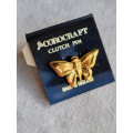 Ubrukt vintage Corocraft clutch pin, liten smykke brosje, pin, forgylt sommerfugl