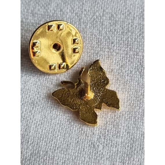Ubrukt vintage Corocraft clutch pin, liten smykke brosje, pin, forgylt sommerfugl med detaljer i vingene