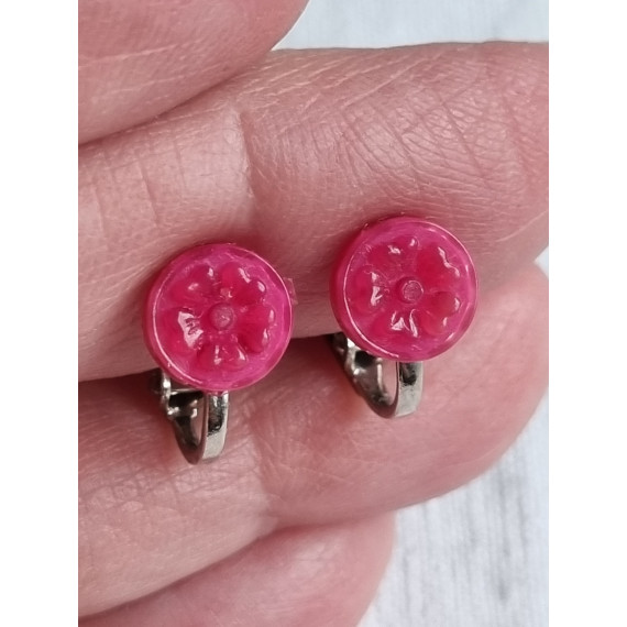 Særegent par øreklips i cerise rund pynt