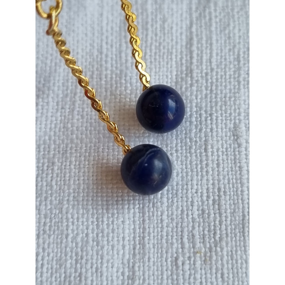 Nydelig par øredobber, med ekte lapis lazuli stein kuler