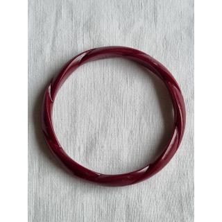 Ubrukt armbånd fra 1980 til 1990-tallet, burgunder, med vri form
