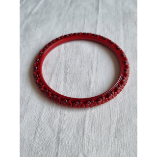 Ubrukt armbånd, fra 1980 til 1990-tallet, vakkert, burgunder, med nydelige detaljer