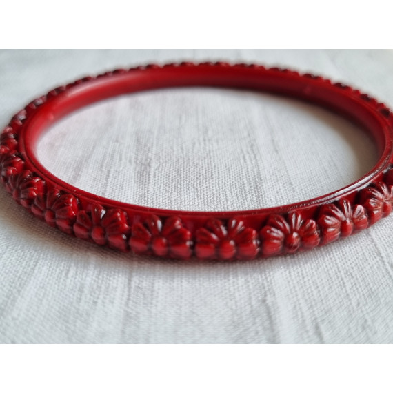 Ubrukt armbånd, fra 1980 til 1990-tallet, vakkert, burgunder, med nydelige detaljer