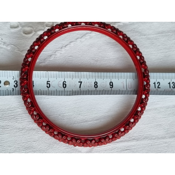 Ubrukt armbånd, fra 1980 til 1990-tallet, vakkert, burgunder, med nydelige detaljer