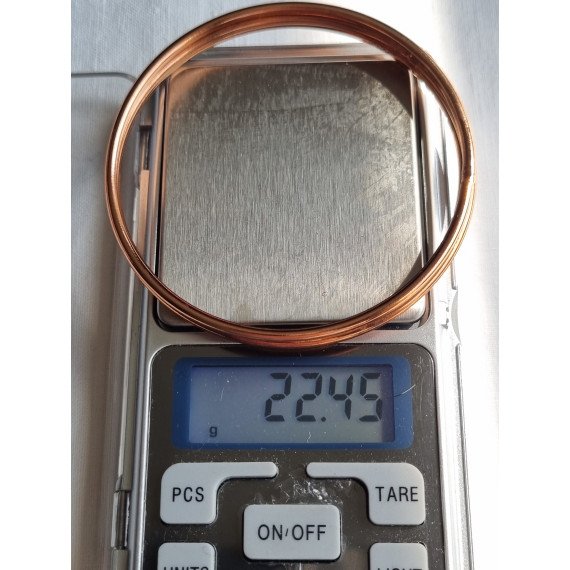 Tre kobber armbånd selges sammen