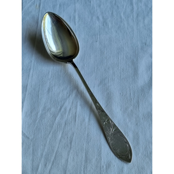 Antikk og lang suppeskje i egen antikk design, 21,8 cm, virkelig flott