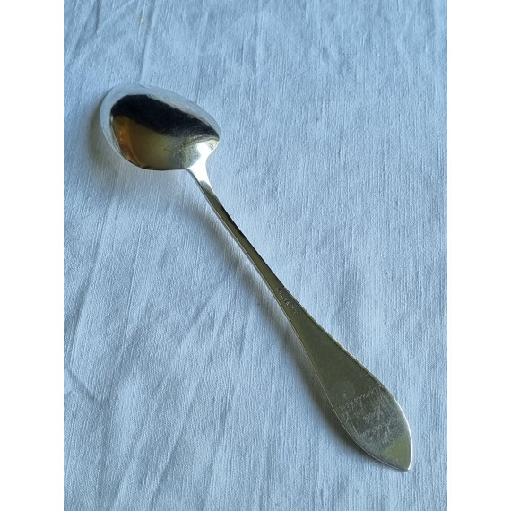 Antikk og lang suppeskje i egen antikk design, 21,8 cm, virkelig flott