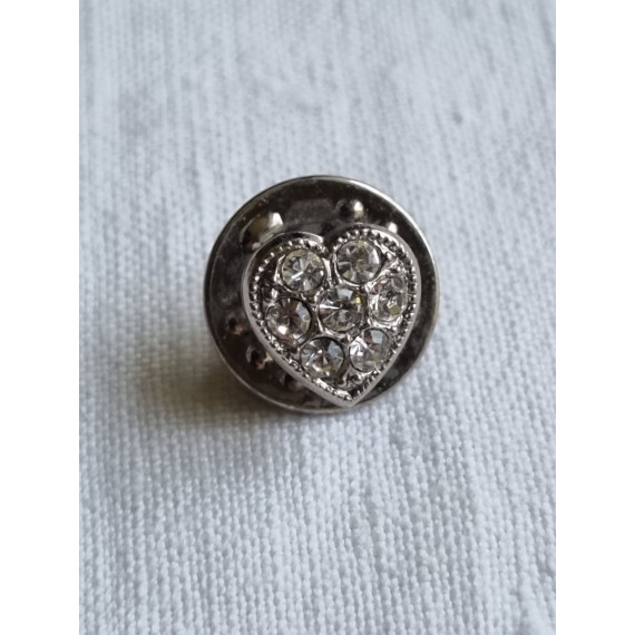 Ubrukt vintage selskaps pin, liten smykke brosje, pin, forsølvet hjerte med steiner