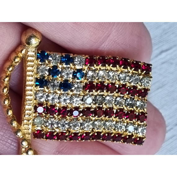 Rhinestone, nydelig smykkenål, selskapsnål med vakre strass steiner, Am flagg