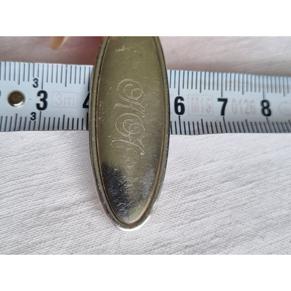 Sterling name tag, Navnskilt i sølv, ovalt til å lime på noe, K.H.
