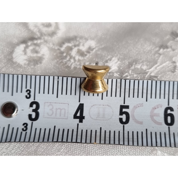 Vintage Corocraft øredobber, ubrukt gullfargede begerformet eller snelleformet