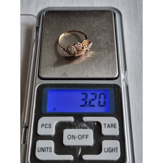 Lekker Black Hills Gold ring i 10k - 12k gult gull, 3,2 gram, i strl 55,5