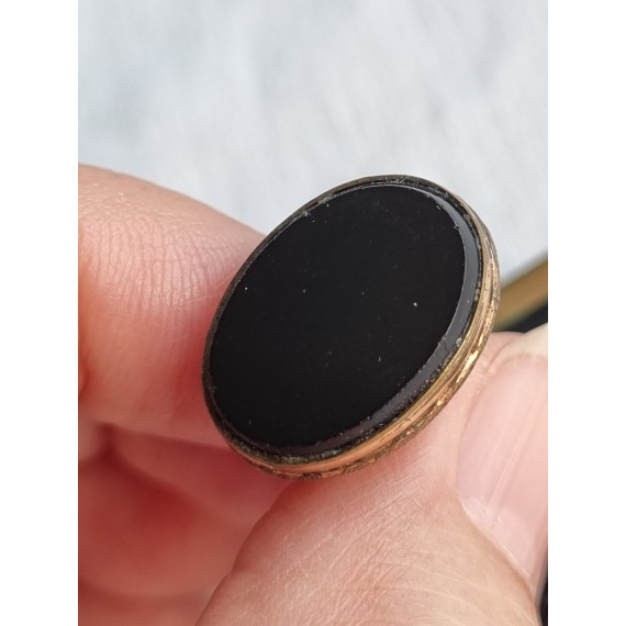 Spesiell klokkelenke, med sort bånd, og signet med sort onyx stein