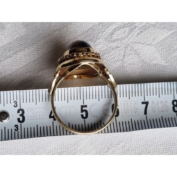 Vintage ring i 585 gult gull, strl 60, med flott cabochonslipt moseagat, 4,94 gram