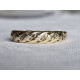 Gullring 585, diamantring, nydelig flettet med to diamanter i / 2,3 gram, strl 62