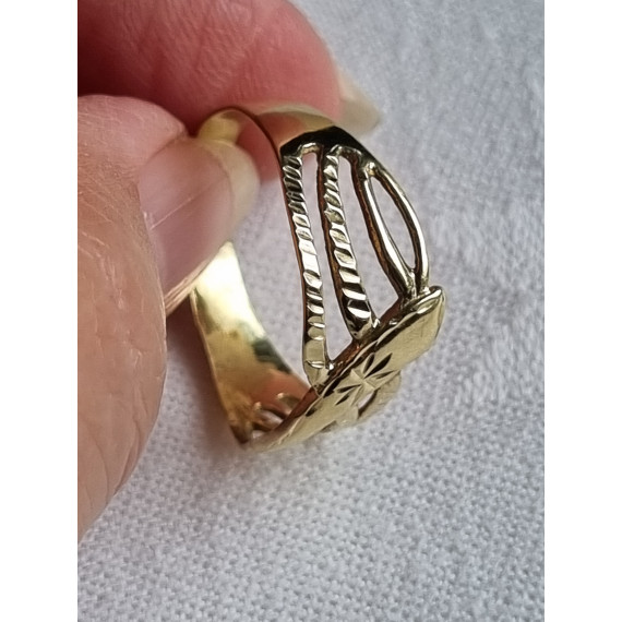 Lekker gullring 585, vakker, luftig design, 1,8 gram, strl 59