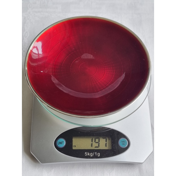 Vakkert sølv emalje fat, med diameter på 15,5 cm fra David-Andersen