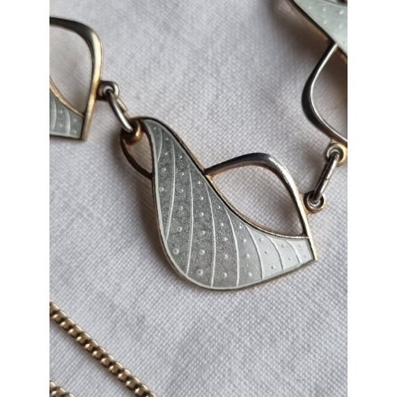 Sølv emalje smykke, halskjede med 4 sølv emalje deler, i 925S av Ivar T. Holth