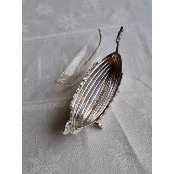 Flott Vikingskip i sølv, saltkar med glassinnsats, ca 11,7 cm