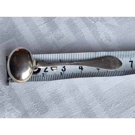 Opphøiet Rose saltskje, antikk variant, ca 6,5 cm, grav "A" og "16.08.25"