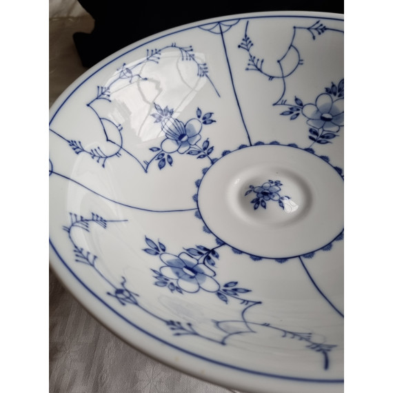 STORT stettefat i stråmønster, med diameter på 32,5 cm, H 15,2 cm