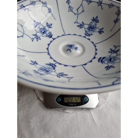 STORT stettefat i stråmønster, med diameter på 32,5 cm, H 15,2 cm