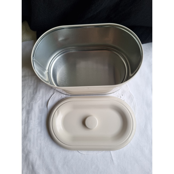 Stilren og nøytral brødboks med lokk, blikk, H 13 cm, L 25 cm, B 15 cm