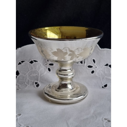 Nydelig beger, skål, kopp med stett i fattigmanns sølv