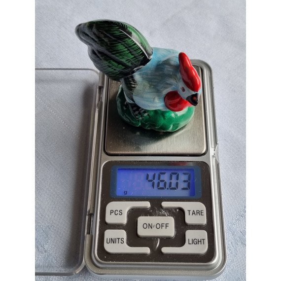 Malt keramikk, Blå hane, grønn stjert, grønn base