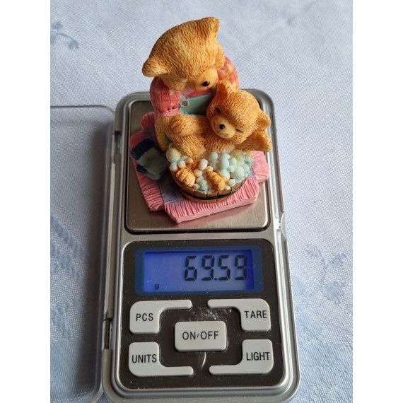 Glassfigur i harpiks, Bamsemor vasker bjørnungen